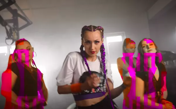 Skynova zachwyca nowym hitem „Lubię Cię”! Taneczna nowość już dostępna
