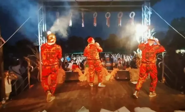 Soleo rozgrzewa publiczność do czerwoności w Sadkach! Nagranie z koncertu, które musisz zobaczyć!
