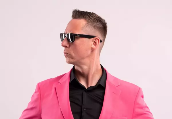 Swing3r prezentuje swój nowy singiel! „Tu i teraz„! Mamy przedpremierę!