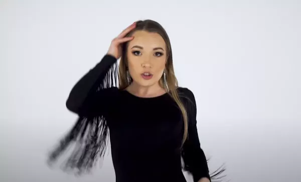 Zniknął z mediów by wrócić z nowym projektem! Tak rodzą się nowe gwiazdy disco polo?!
