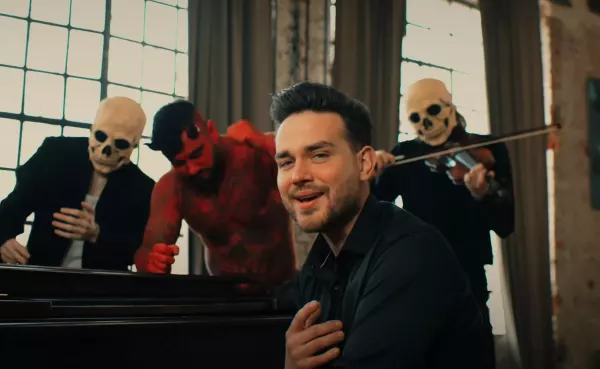 Szokujący teledysk Luki Rosi! Diabeł, Jezus i nekrolog disco polo w klipie „Czy chcesz czy nie”!
