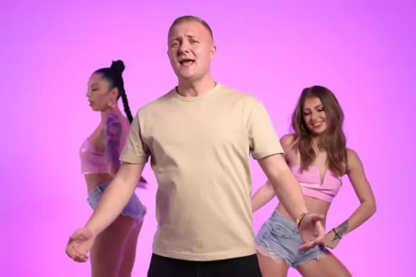 Szymon Jankowski z nowym utworem „Propozycja”. Liczby rosną, a wynik mówi sam za siebie