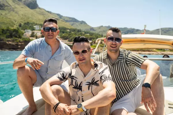 Tak wygląda wesele, gdy gra Playboys. Julitka i Adam dostali koncert, o jakim marzą pary młode w Polsce.