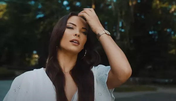 Taneczna premiera Adama Chroli podbija serca fanów! Zdolny muzyk disco polo stworzył hit wszystkich imprez okolicznościowych?! 