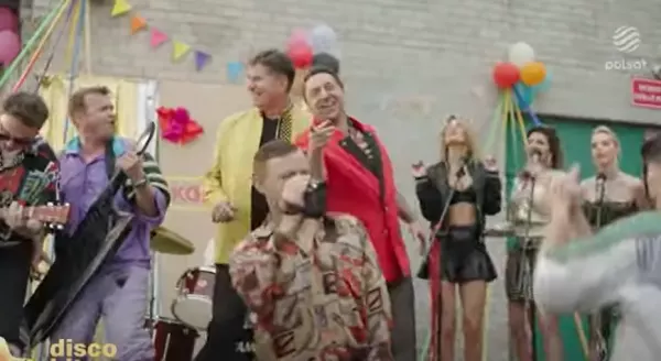 Telewizja Polsat promuje wielką imprezę Disco Polo w Kobylnicy! Zobaczcie film rodem z lat ”90 z największymi gwiazdami disco! VIDEO