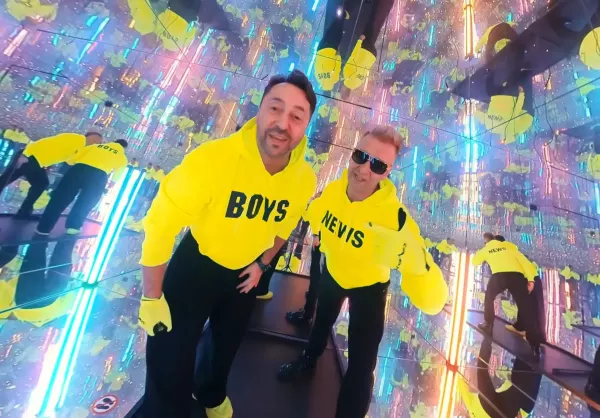 Duet Boys i News namieszał w sieci! „Zapłacisz mi w naturze” szybko łapie zasięgi