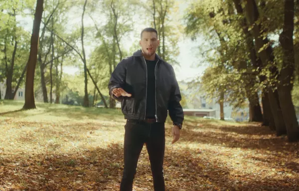 Ten numer zespołu Bayera robi furorę. Piosenka „Ona jest” to nowy przebój disco polo?