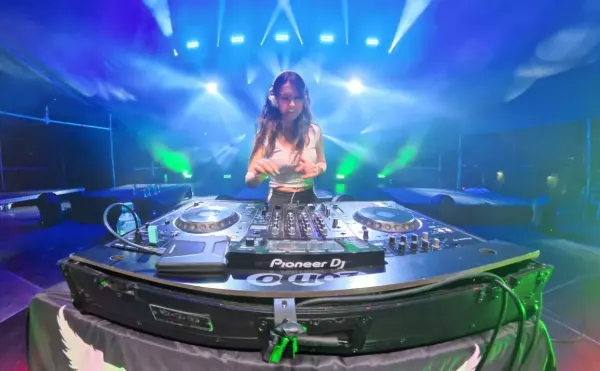To prawdziwy muzyczny sztos! Dj Sofi i wielki hit disco polo "Będę czekać" 