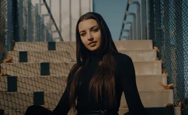 Uwielbiany gwiazdor disco polo wraca do gry! W sieci pojawiła się muzyczna premiera zespołu Exelent! 