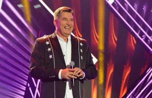 „We włosach miała wiatr” od Bayer Full. Legenda disco polo zaskakuje futurystycznym podejściem

