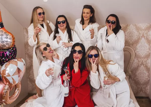 Wieczór panieński gwiazdy disco polo! Mała czarna ostro imprezowała! Zobaczcie fotki!