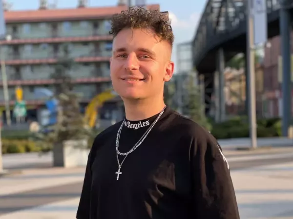 Wojtek Sarwa Levelon Zespół Menelaos – informacje wiek, wzrost, dzieci, żona, piosenki, instagram