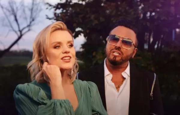 Wyjątkowa premiera Andre i Chilli – „Z Tobą Czuję Się Młodo„ rozpala serca fanów

