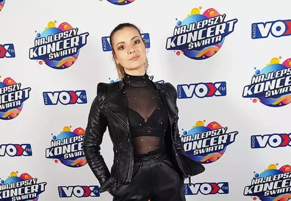Znana wokalistka disco polo odsłoniła biust! Jej osobiste wyznanie rozbudziło fanów! Lawina komentarzy pod zdjęciem! 