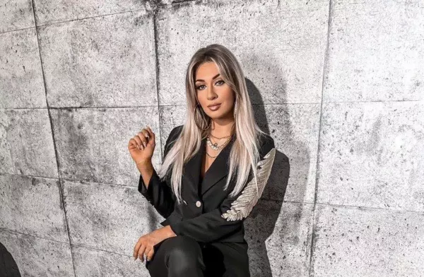 Znana wokalistka disco polo okazała wsparcie dla Ukrainy! Tym gestem gwiazda wzruszyła wiele osób! 