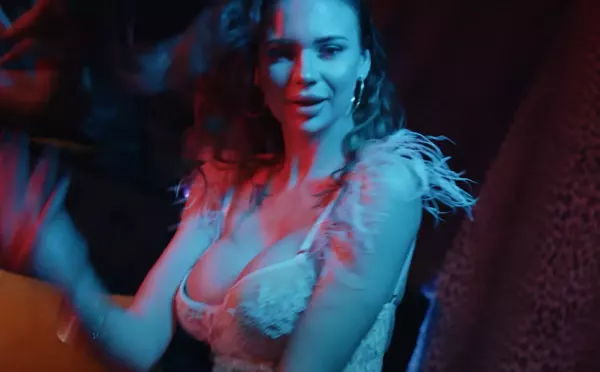 Znany artysta disco polo atakuje rynek genialną produkcją o tytule „Zorro„! To będzie hit nadchodzącego lata?! 