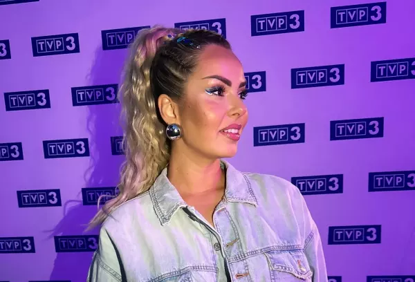 Zobaczcie jak Paula Karpowicz-Zimecka, najpiękniejsza wokalistka disco polo, zaskakuje w nowej stylizacji!