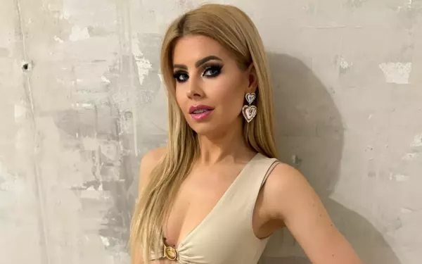 Żona gwiazdy disco polo zrzuciła ciuchy! Angelika Szpakowska w odważnej stylizacji robi furorę w sieci

