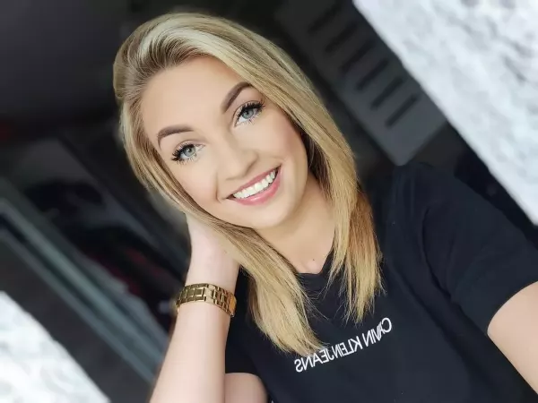 BOGINI Żona znanego artysty disco polo odsłoniła piękne, długie nogi! Internauci zachwyceni, komentują zdjęcie! 