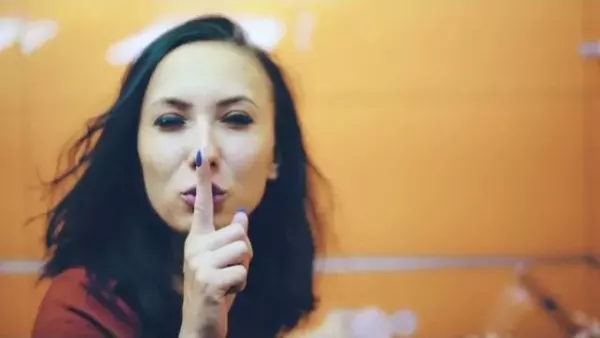 Selfie - Raz na górze, raz na dole