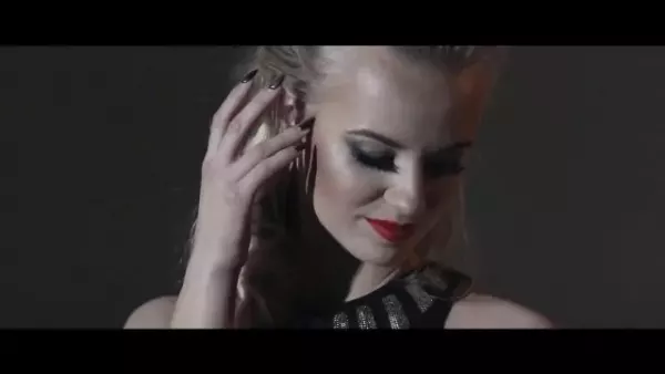 Bayera - Ta szalona dziewczyna