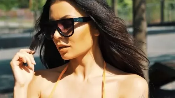 Bella - 500+ (Official Video)