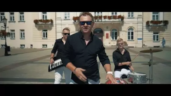Caprii - Przytul się (Zapowiedź)