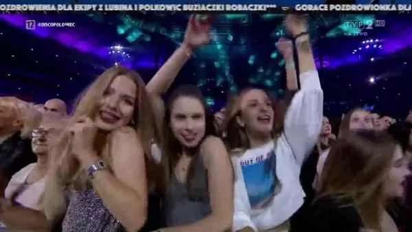 Defis - Niespotykany Kolor (Live: Roztańczony PGE Narodowy 2018)