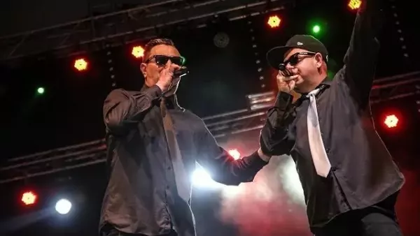 Long & Junior - Kolorowa sukienka 2019 (Disco-Polo.info)