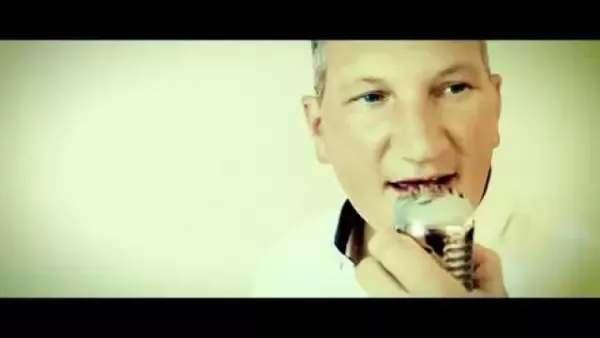 Drefix - Ona jest inna
