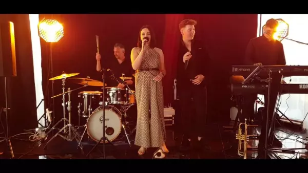 Alvaryo - Bursztynowe Koraliki cover