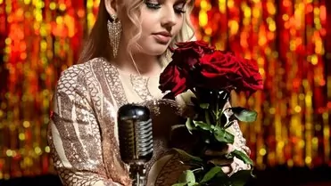 Folk Lady - Przy zachodzie słońca