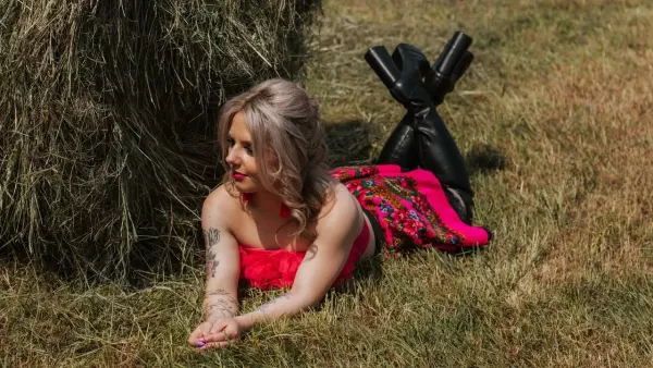Folk Lady - Wisieneczka (Cover)