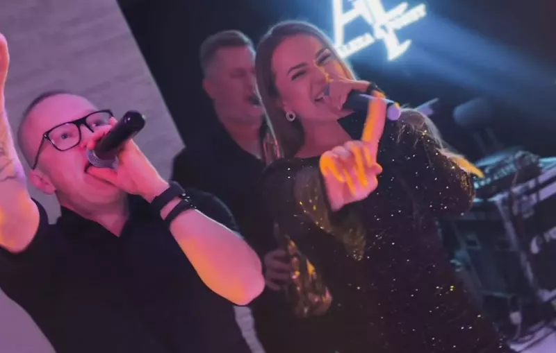 Alexa i Fonzy zaśpiewali na weselu hit Ich Troje. Internauci nie mogą uwierzyć, jak to brzmi
