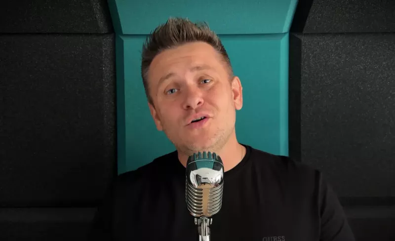 Gorąca premiera! Hit Bobiego „Najpiękniejsze oczy" w wersji Arka Kopaczewskiego przenosi słuchaczy w lata 80