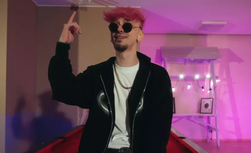 Piękne kobiety i gorący rytm. Dr. SWAG w „Czekoladzie" stawia na latino! Premiera!
