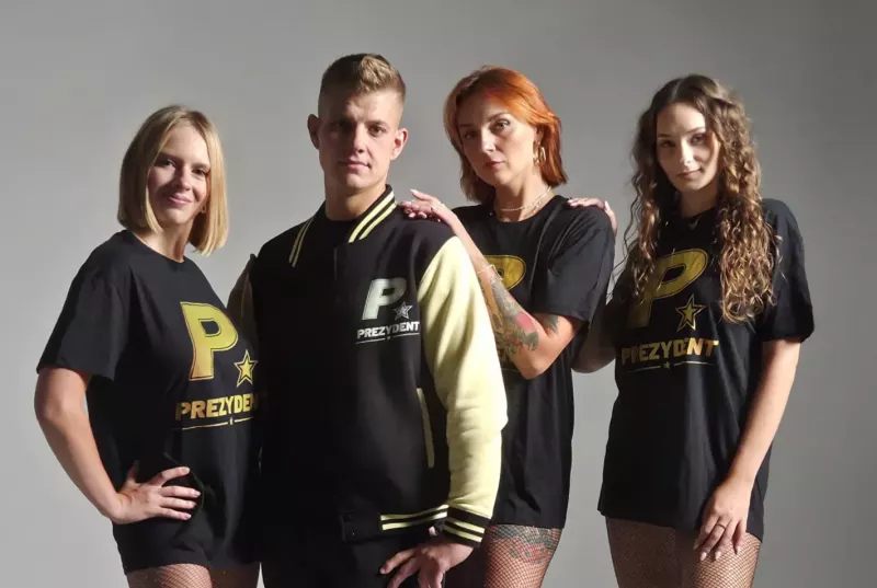 Nowy skład zespołu Prezydent? Finaliści Disco Star pokazali zdjęcia z tancerkami