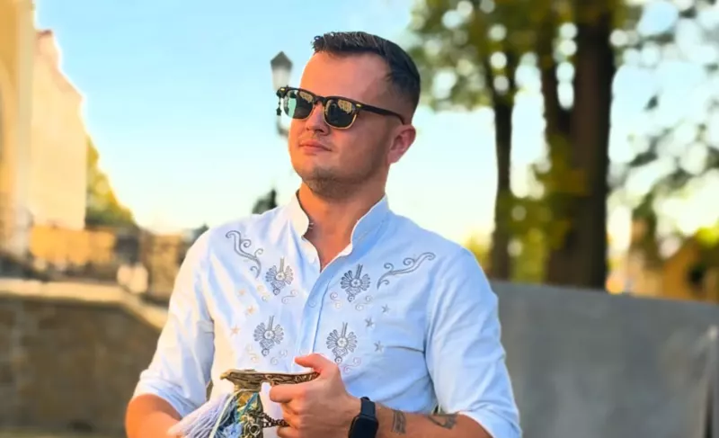 Zwycięzca Disco Star miał ją oszukać fankę na 15 tysięcy?! Fałszywe konto i kredyt na 20 tysięcy!