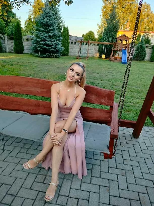 Zjawiskowa gwiazda disco polo z dużym dekoltem! Zobaczcie zdjęcie!