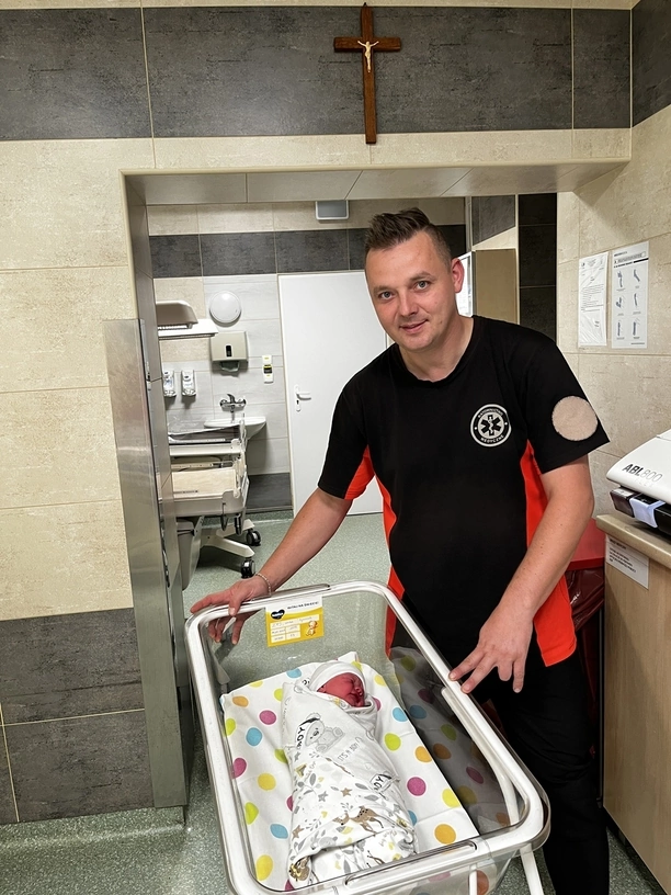 Gwiazda disco polo Mr Sebii został ojcem! Jego córeczka ma najrzadsze imię w Polsce! Jakie?