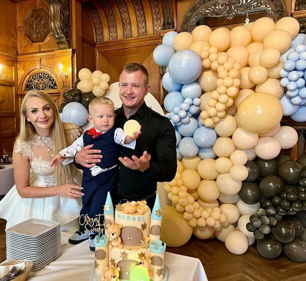 Joanna Narożna i Dawid Narożny wyprawili chrzciny synowi! Tort wyglądał jak prawdziwe arcydzieło!| Co za dekoracje! FOTO
