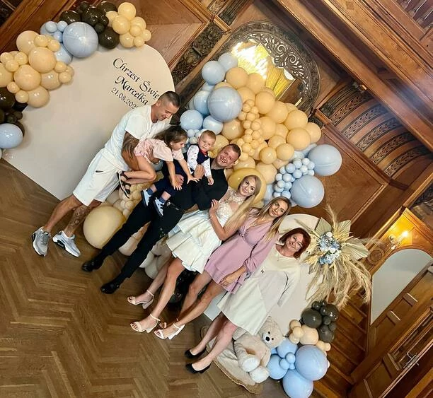 Joanna Narożna i Dawid Narożny wyprawili chrzciny synowi! Tort wyglądał jak prawdziwe arcydzieło!| Co za dekoracje! FOTO