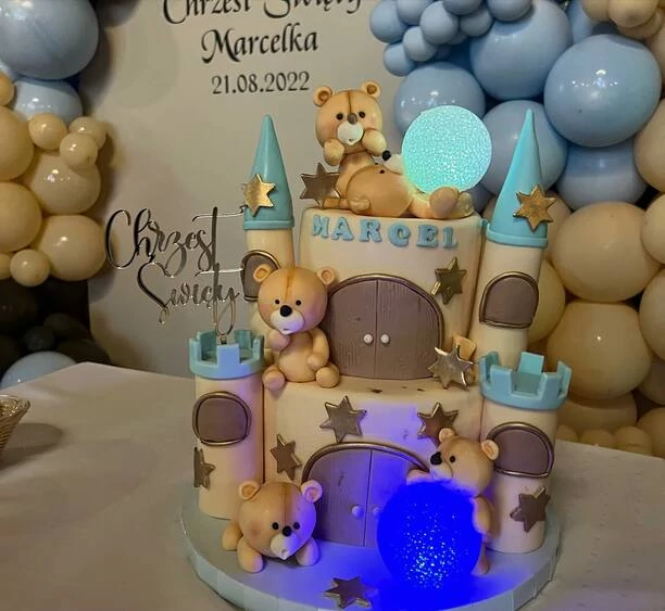 Joanna Narożna i Dawid Narożny wyprawili chrzciny synowi! Tort wyglądał jak prawdziwe arcydzieło!| Co za dekoracje! FOTO