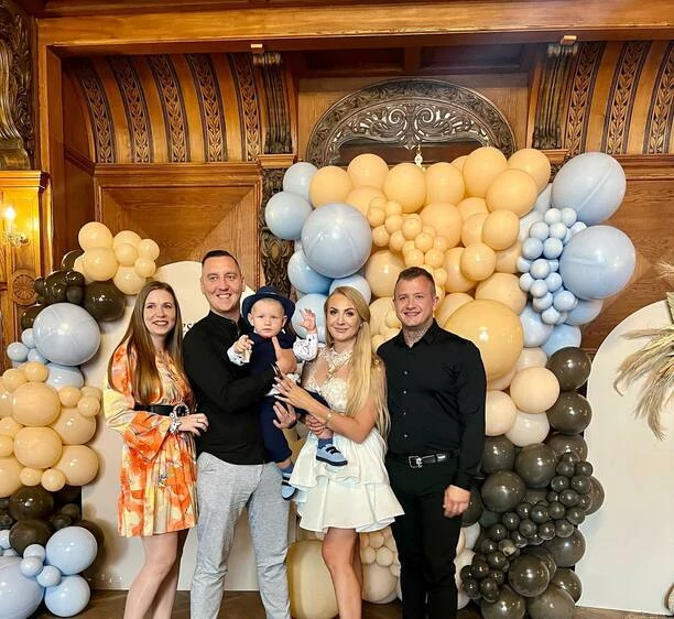 Joanna Narożna i Dawid Narożny wyprawili chrzciny synowi! Tort wyglądał jak prawdziwe arcydzieło!| Co za dekoracje! FOTO