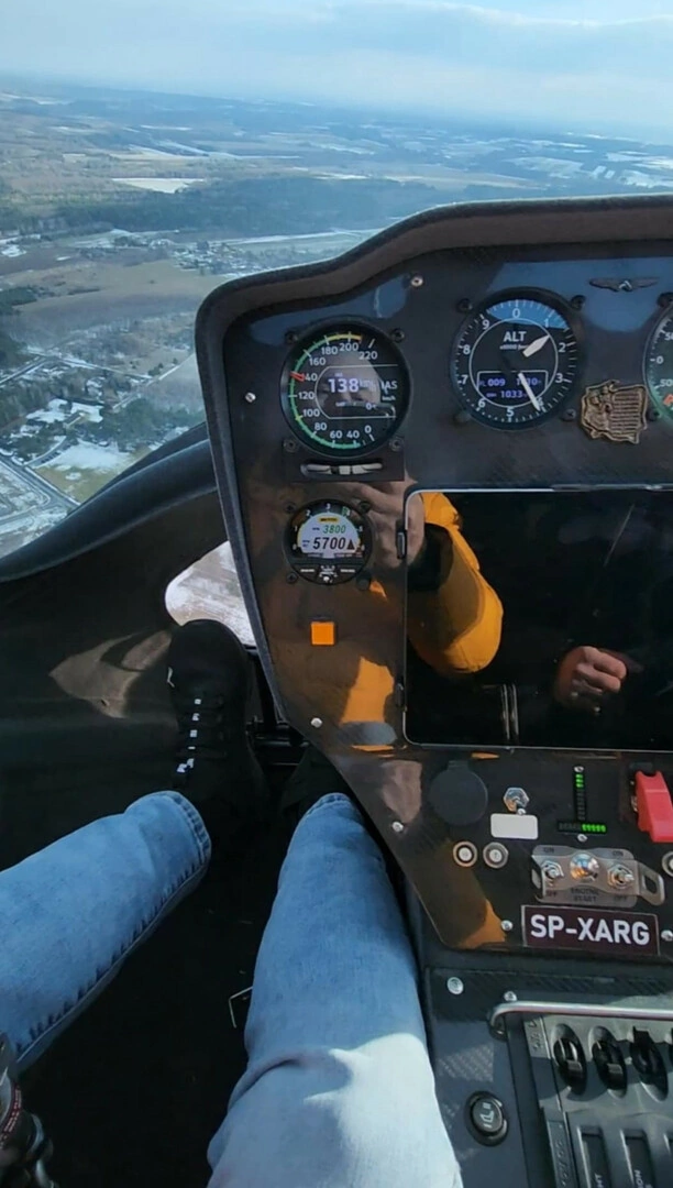 Robert Prusiński mistrz akordeonu sięga nieba! Nowa pasja artysty zaskakuje fanów
