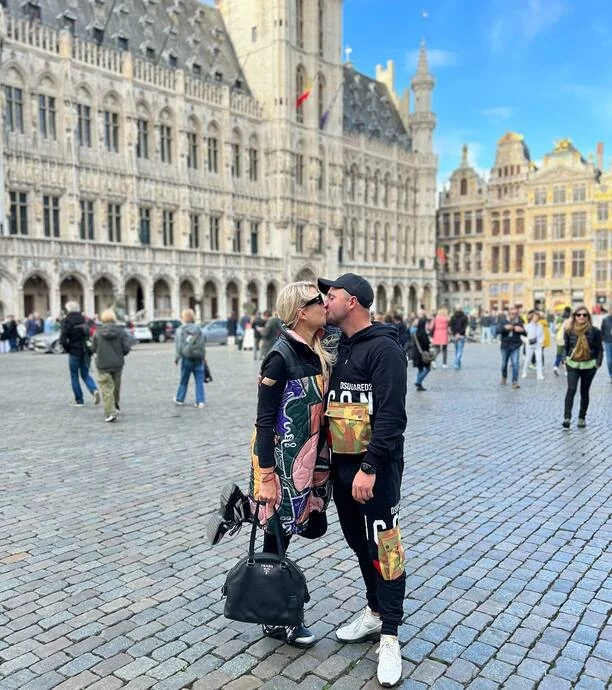 Magda Narożna opuściła kraj! Gwiazda disco polo wróciła z Turcji i pojechała do Brukseli! Towarzyszy Jej ukochany! 