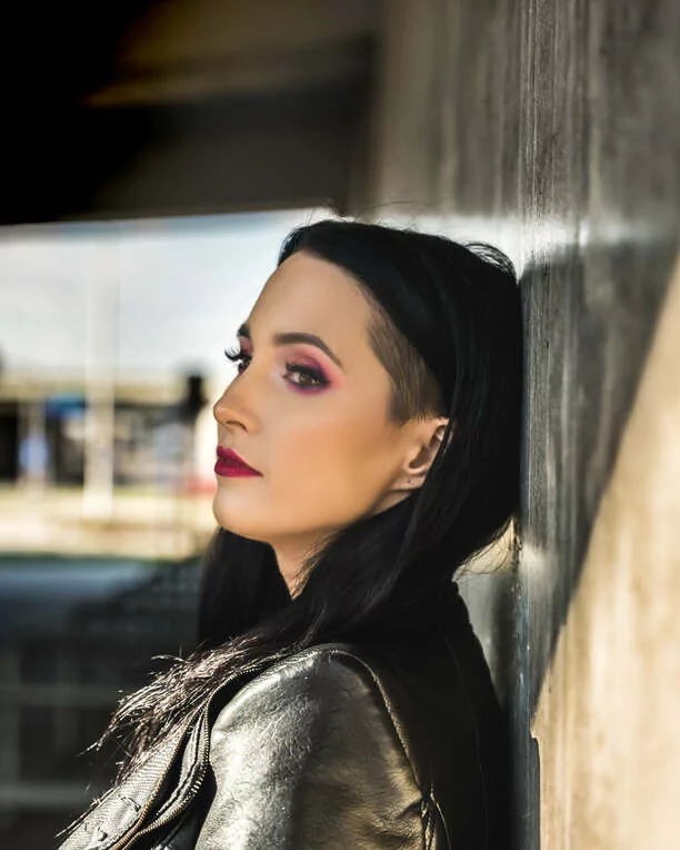 MEGA gorąca sesja Emilki z Daj To Głośniej! Zmysłowe zdjęcia gwiazdy disco polo robią wrażenie!