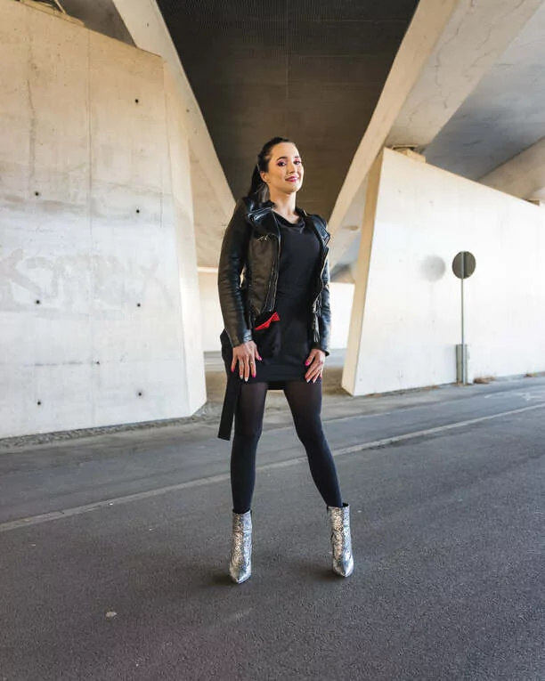 MEGA gorąca sesja Emilki z Daj To Głośniej! Zmysłowe zdjęcia gwiazdy disco polo robią wrażenie!