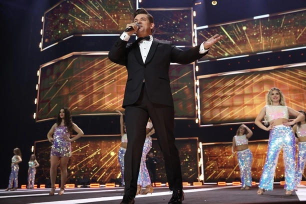 Sylwestrowa gorączka z Disco Polo: Podwójna dawka muzyki na antenach Polo TV i Disco Polo Music! Co oglądać 31 grudnia? 