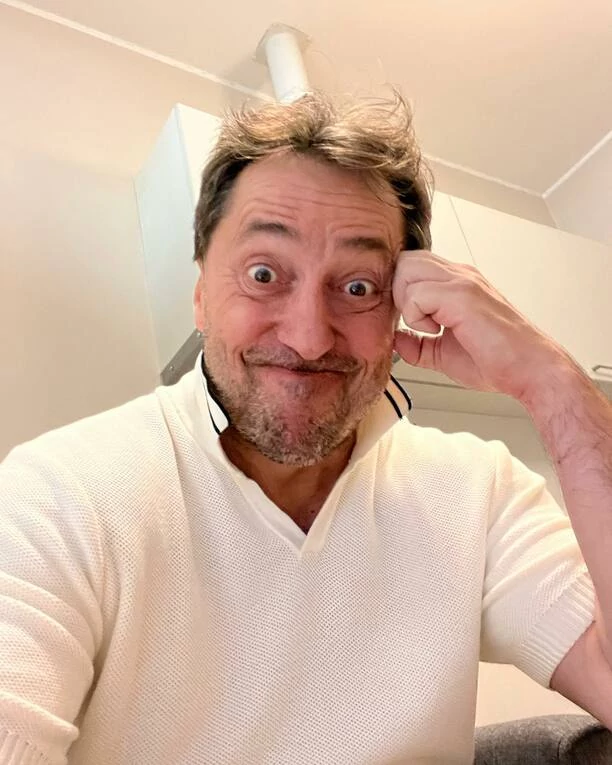 Dramat Marcina Millera Boys! Artysta pokazał zmasakrowaną nogę! Fani „Współczuję, zdrowiej nam„ 